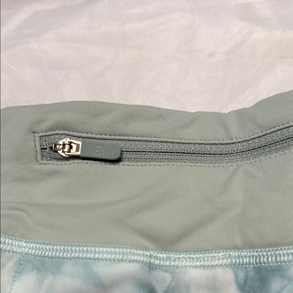 Lululemon Athletica Blue and White Skater Skorts - Picture 4 of 7